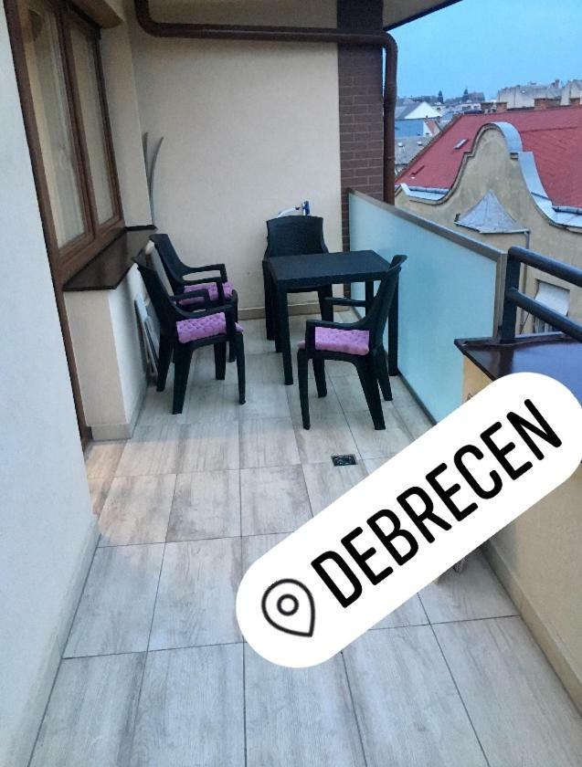 Rose Central Apartment Debrecen Dış mekan fotoğraf